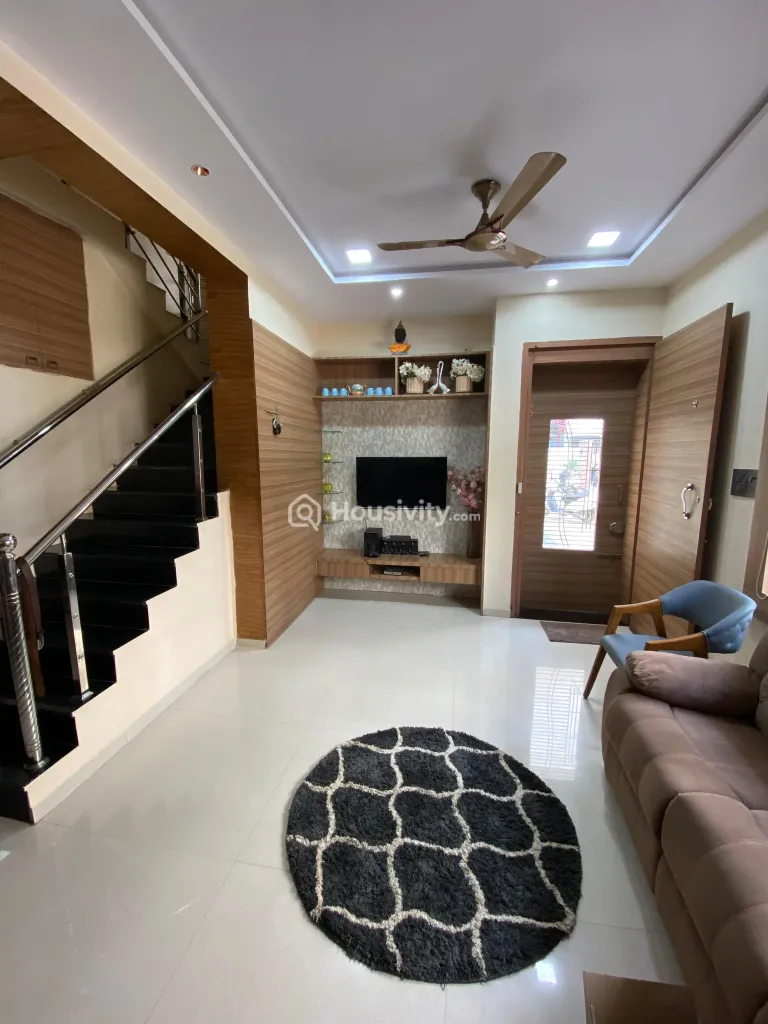 4 BHK Bunglow for Sale in Sargasan, Gandhinagar Image 6