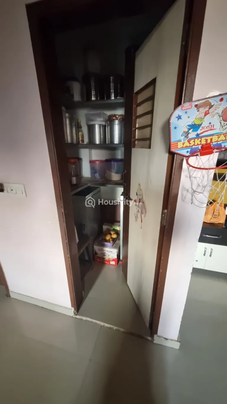 2 BHK Flat for Sale in Sargasan, Gandhinagar Image 9