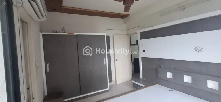3 BHK Flat for Rent in Kudasan, Gandhinagar Image 9