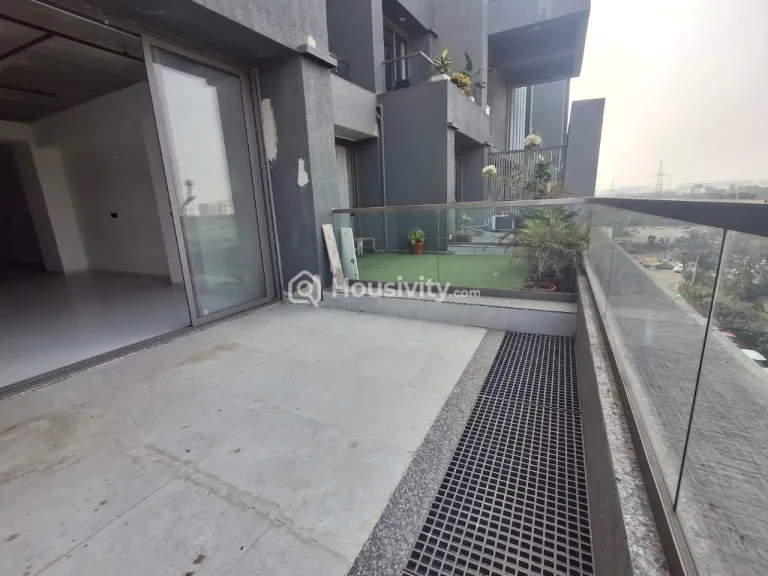 Office for Lease in Randesan, Gandhinagar Thumbnail