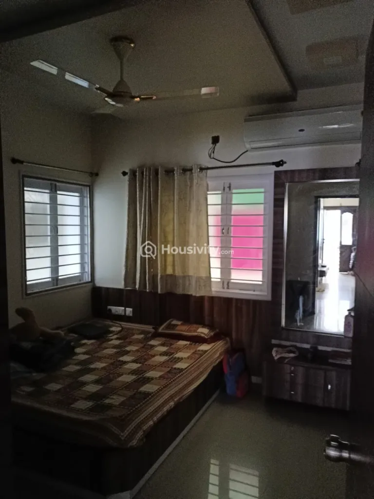 4 BHK Bunglow for Sale in Sargasan, Gandhinagar Image 9