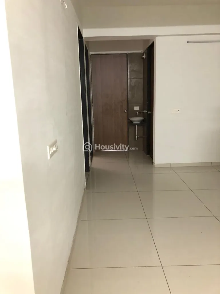 3 BHK Flat for Rent in Sargasan, Gandhinagar Image 5