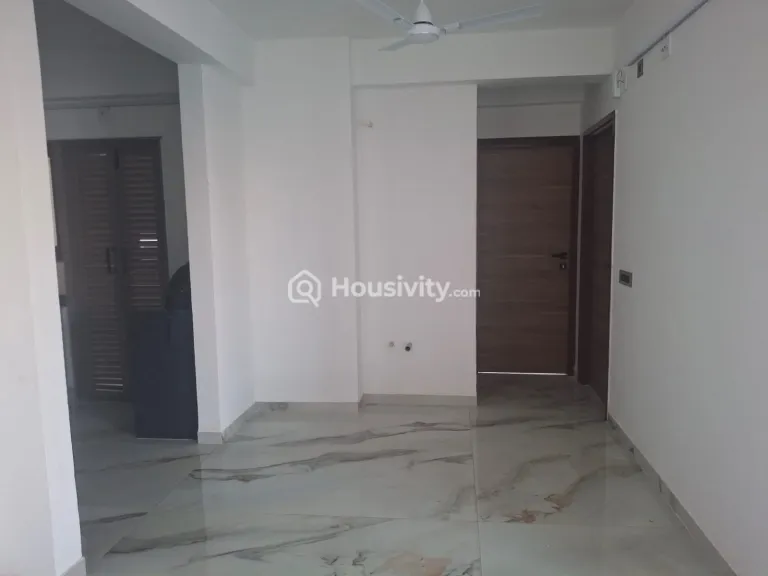 2 BHK Flat for Rent in Sargasan, Gandhinagar Image 4