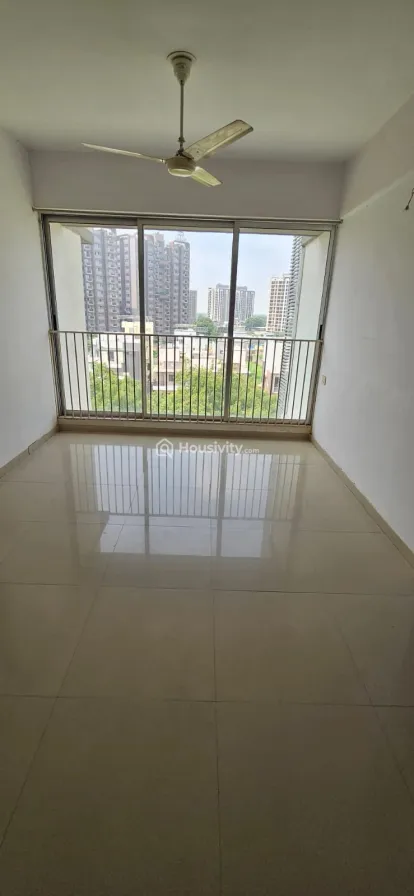 3 BHK Flat for Sale in Sargasan, Gandhinagar Image 9