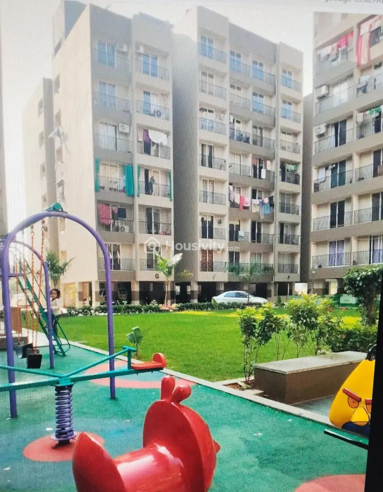 2 BHK Flat for Sale in Sargasan, Gandhinagar Image 2