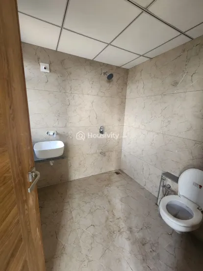 3 BHK Flat for Rent in Kudasan, Gandhinagar Image 6