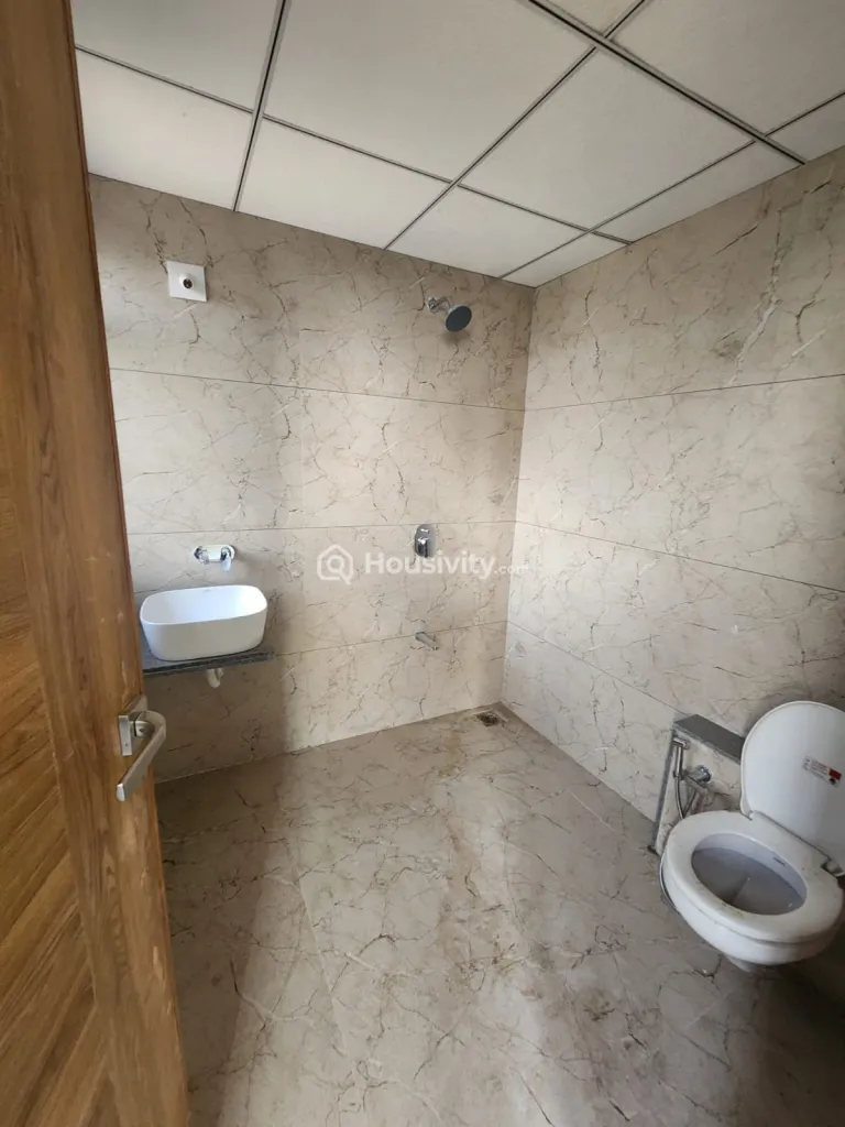 3 BHK Flat for Rent in Kudasan, Gandhinagar Image 6