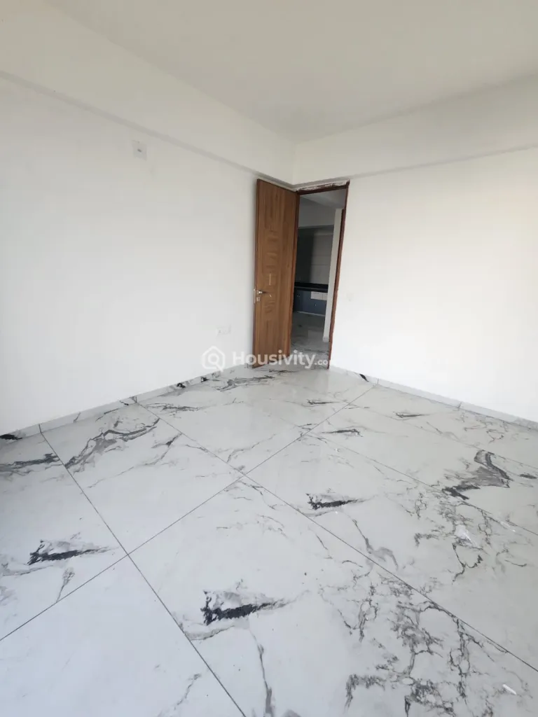 3 BHK Flat for Rent in Kudasan, Gandhinagar Image 3