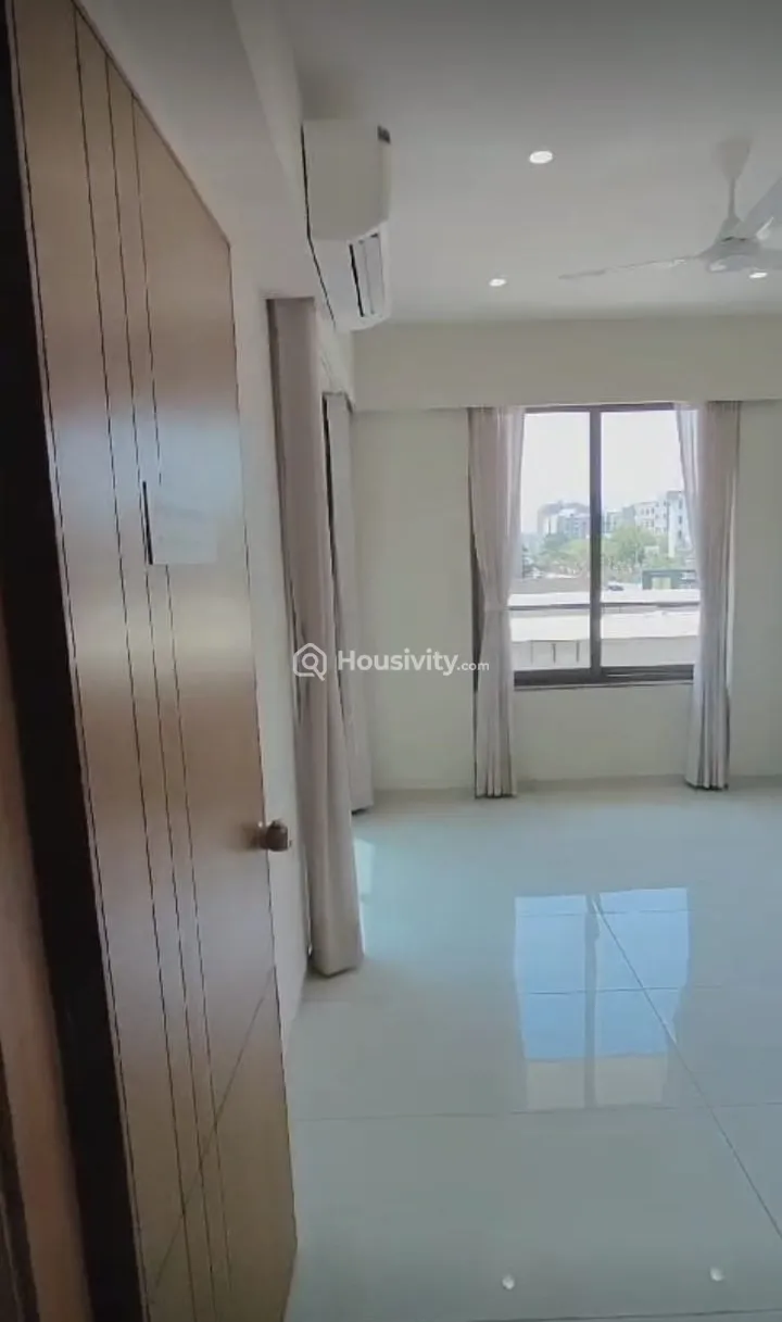 3 BHK Flat for Sale in Kudasan, Gandhinagar Image 7