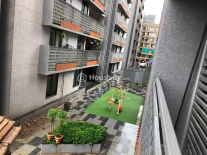 3 BHK Flat for Sale in Sargasan, Gandhinagar Image 9