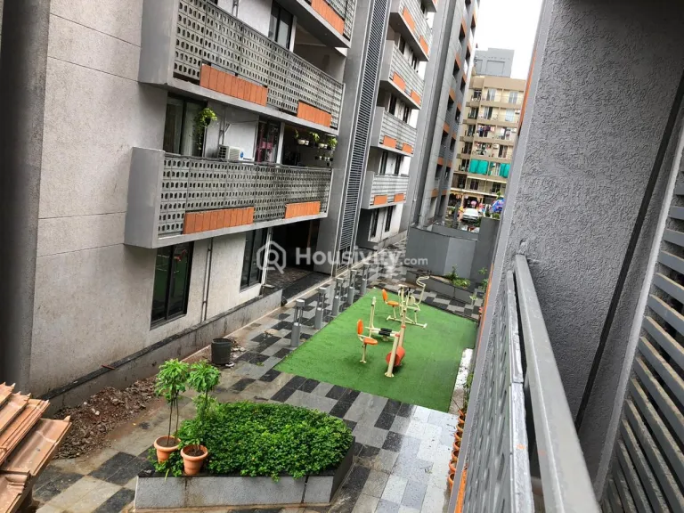 3 BHK Flat for Sale in Sargasan, Gandhinagar Image 9