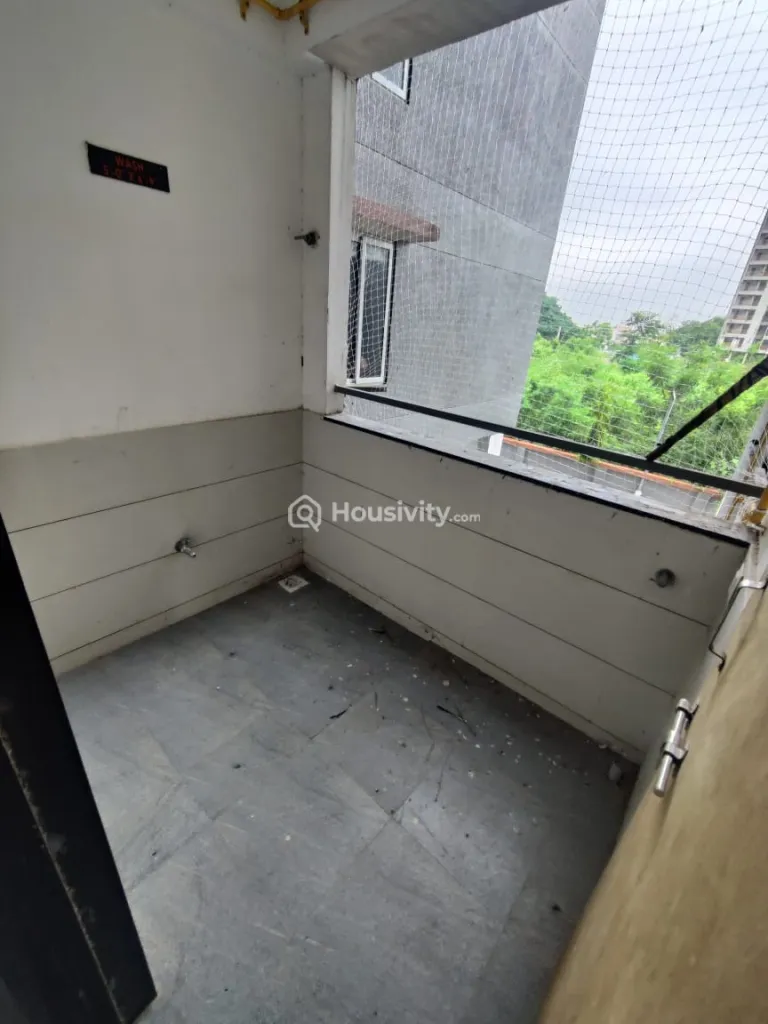 3 BHK Flat for Rent in Raysan, Gandhinagar Image 4