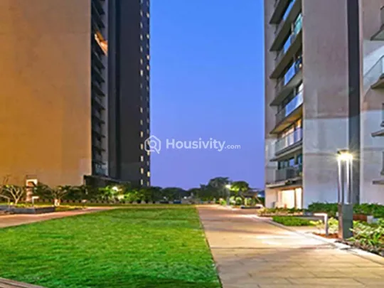 Rustomjee Paramount Image 2