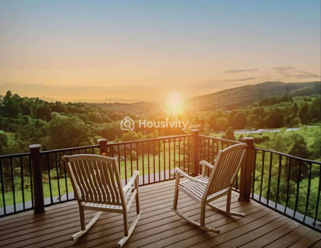 Regency Luxuria Image 1