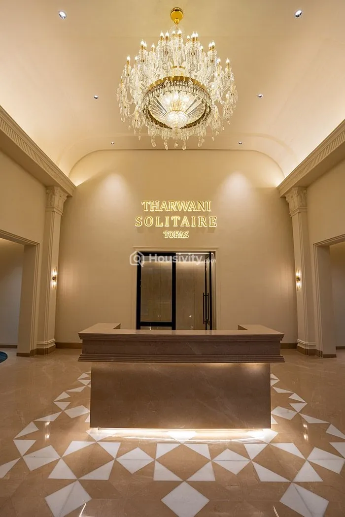 Tharwani Solitaire Image 15