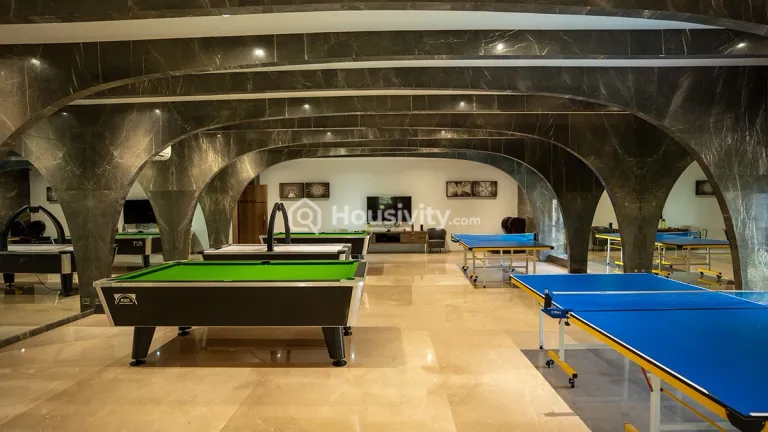 Tharwani Solitaire Image 10