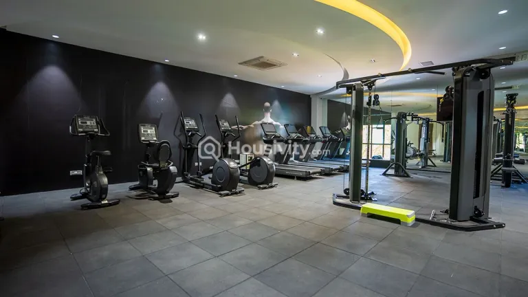 Tharwani Solitaire Image 11