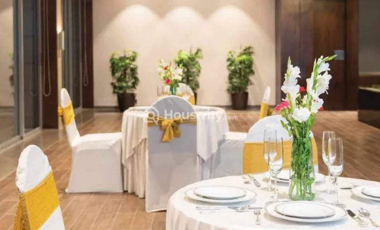 Narang Courtyard Rozanne Image 7