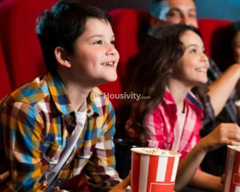 Metro Luxuria Image 4