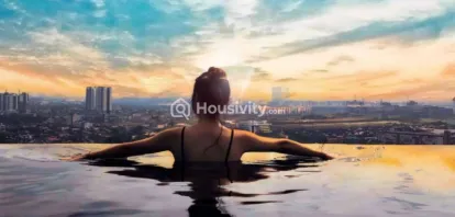 Metro Luxuria Image 5