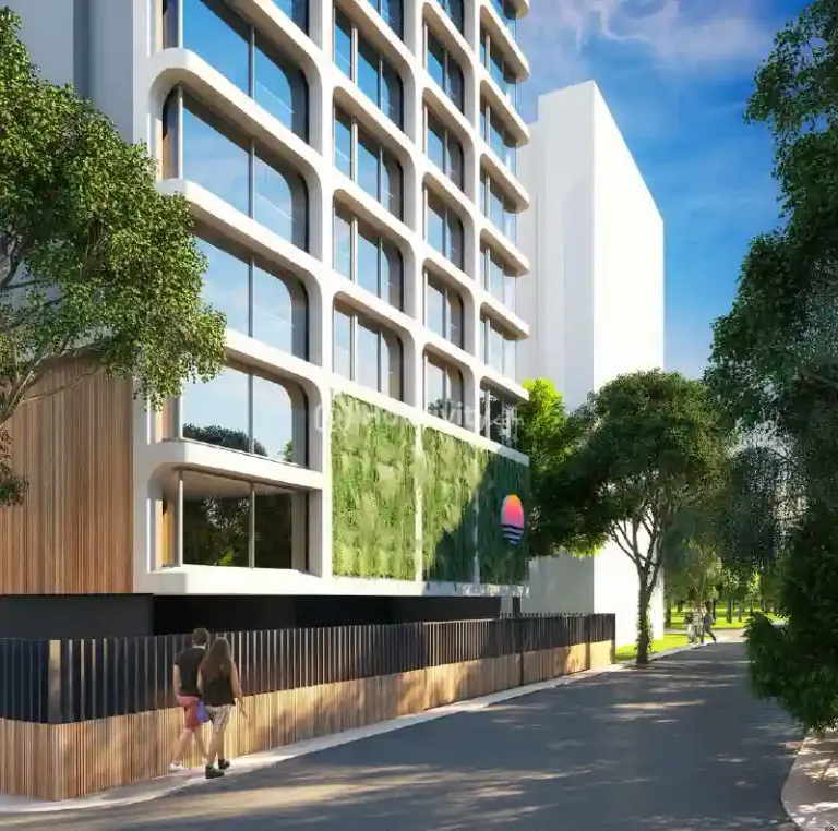 Marathon Sunset Gardens Image 1