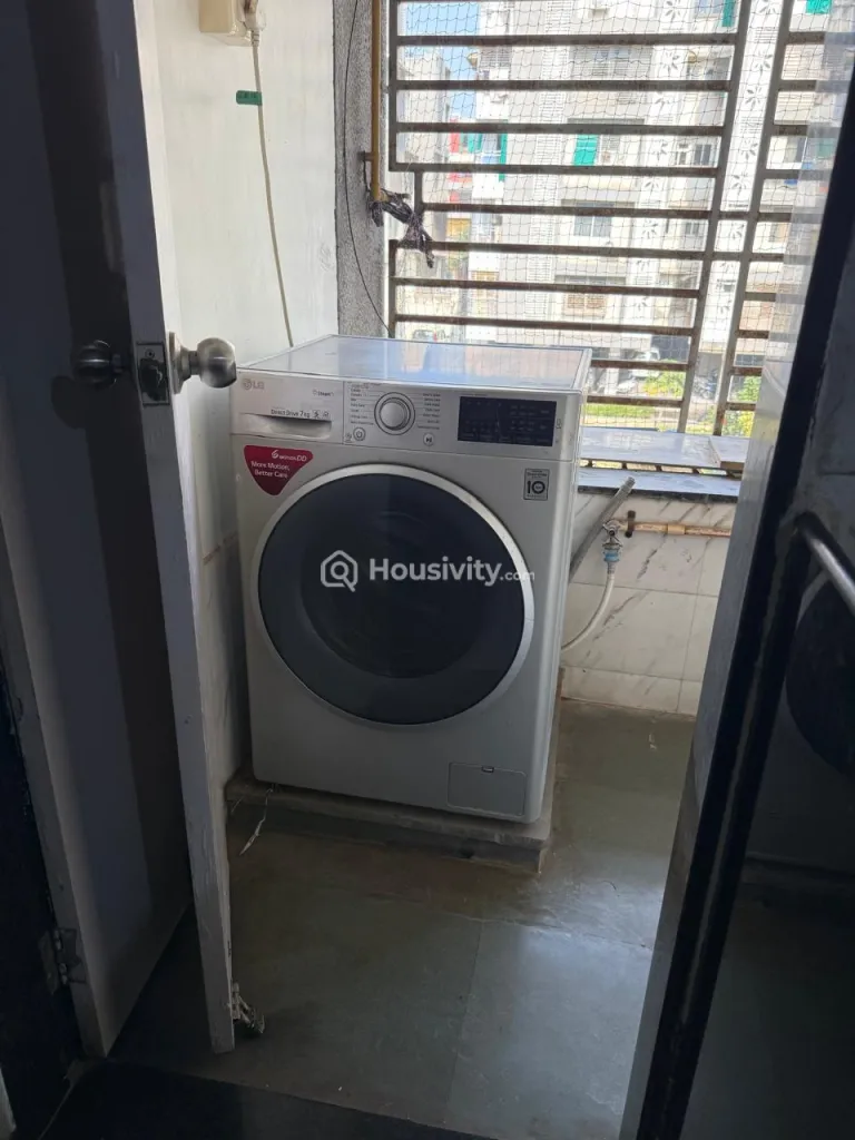 2 BHK Flat for Rent in Kudasan, Gandhinagar Image 9