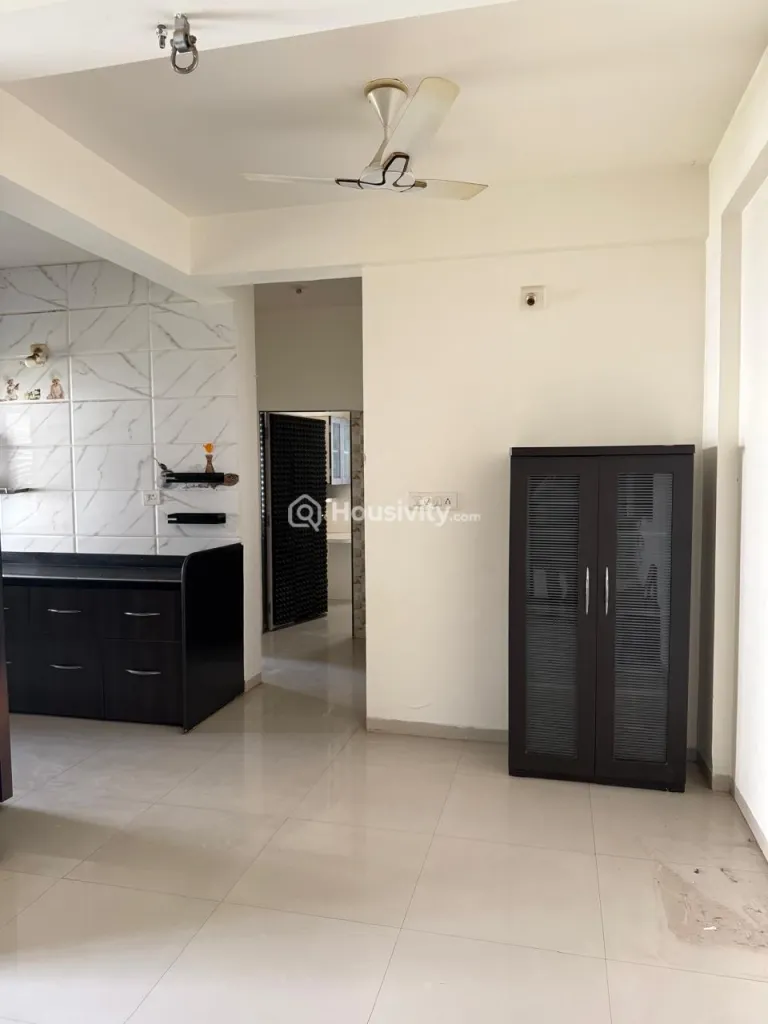2 BHK Flat for Rent in Kudasan, Gandhinagar Image 2