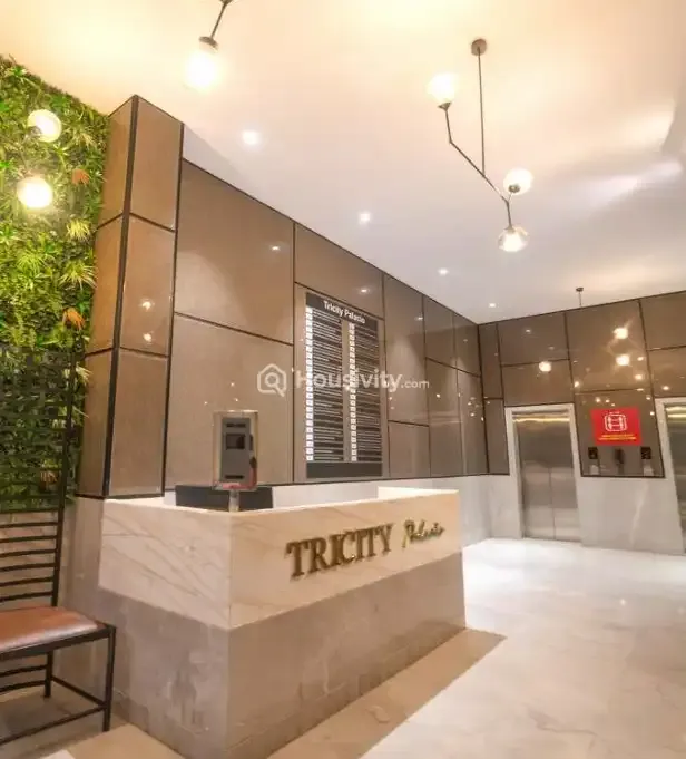 Tricity Crest Image 4