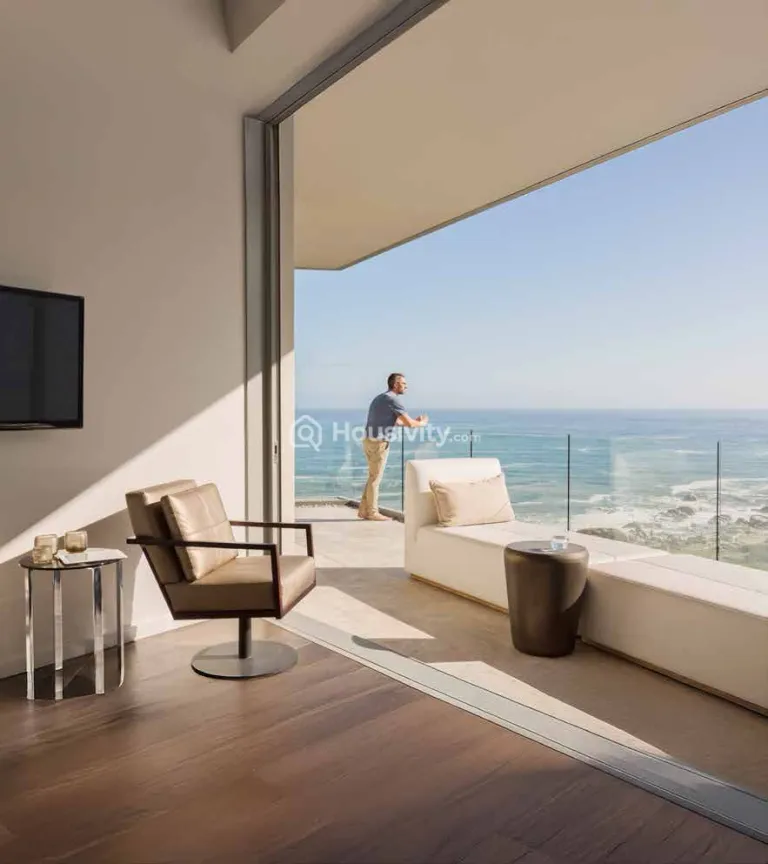 Delta New Palm Beach Image 2