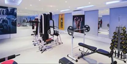 Majestique Manhattan Image 4