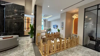 Kolte Patil Canvas Image 11