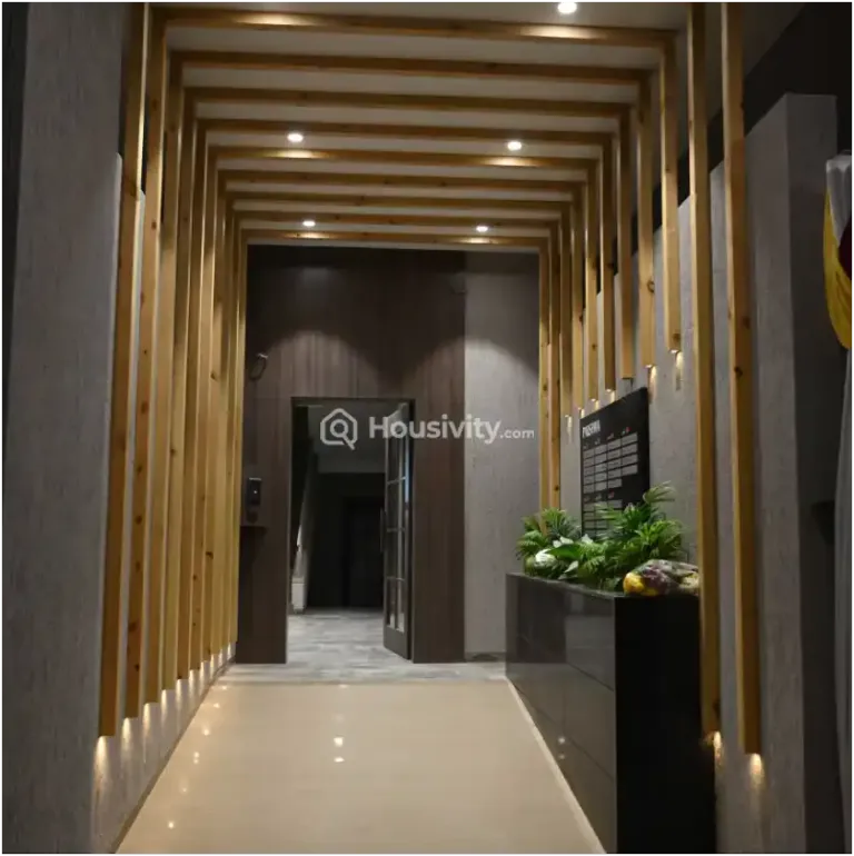 Kotibhaskar Adiyogi Image 1