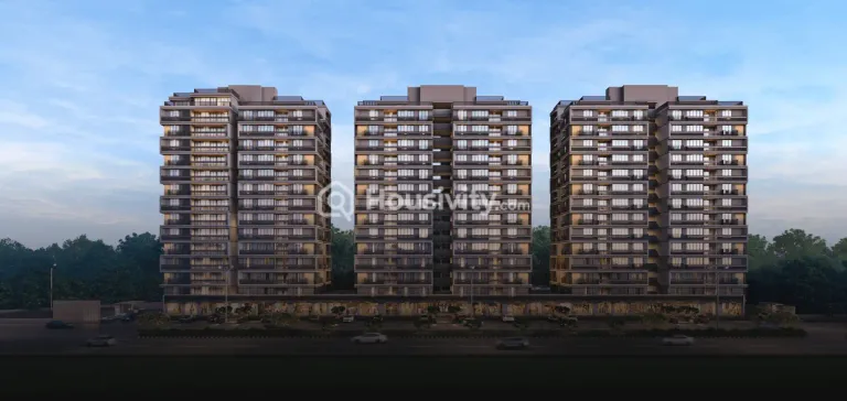 2100 Sqft 3 BHK For Sale Image 2