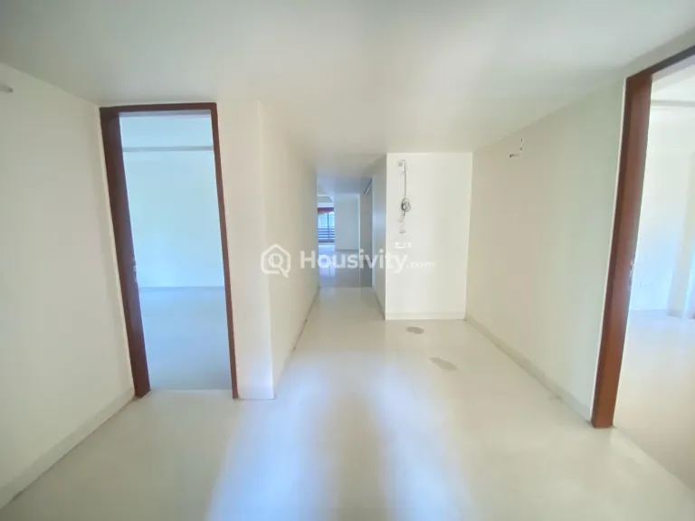 4 BHK For Sale Image 4