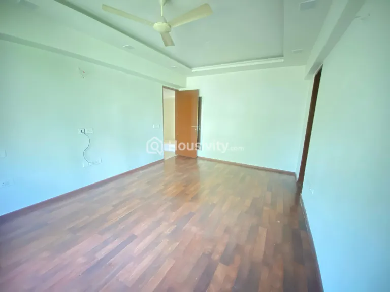 4 BHK For Sale Image 5