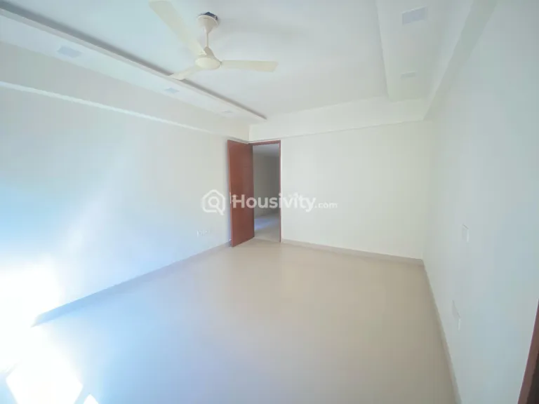 4 BHK For Sale Image 3