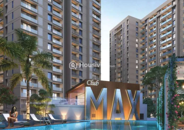 Basil Maximus Image 1