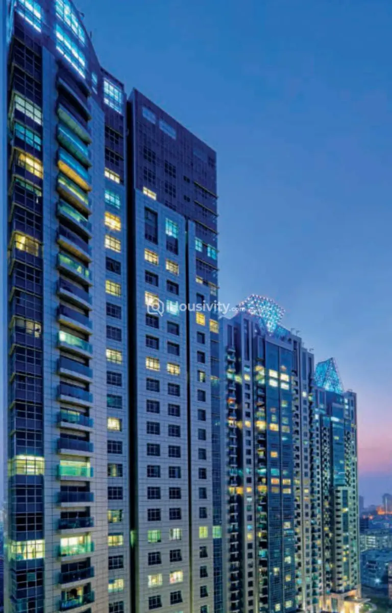 Amanora Gold Towers Image 2