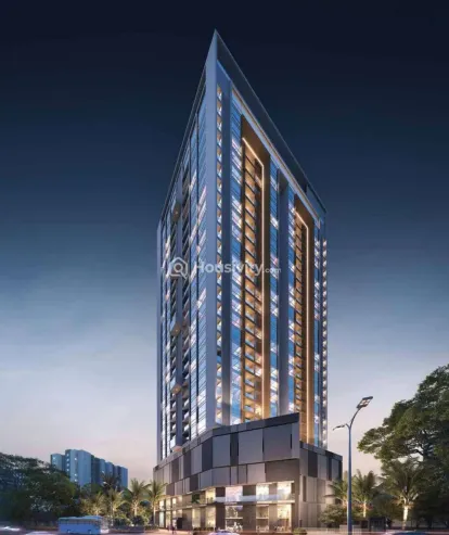 Pyramid Crown Eight Image 1