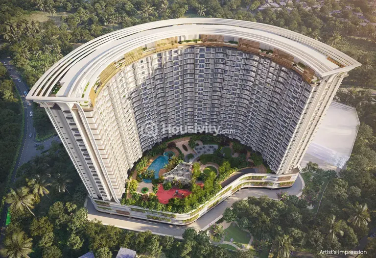 Queens Necklace Image 1