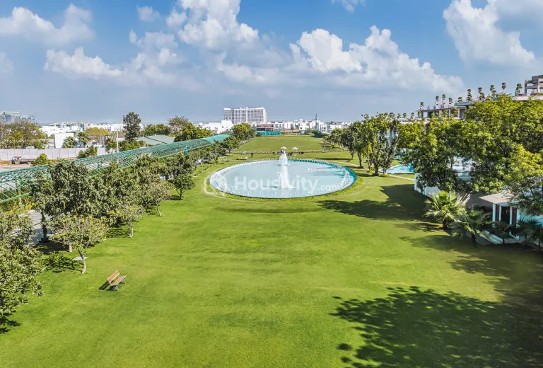 Flower Valley - Central Park Image 6