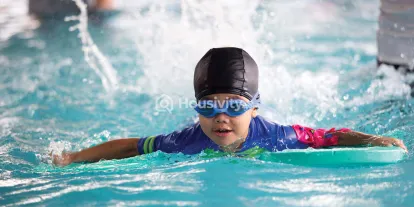 MRG The Crown Image 5