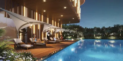 MRG The Crown Image 7