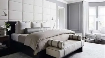 India The Regalia Crest Image 4