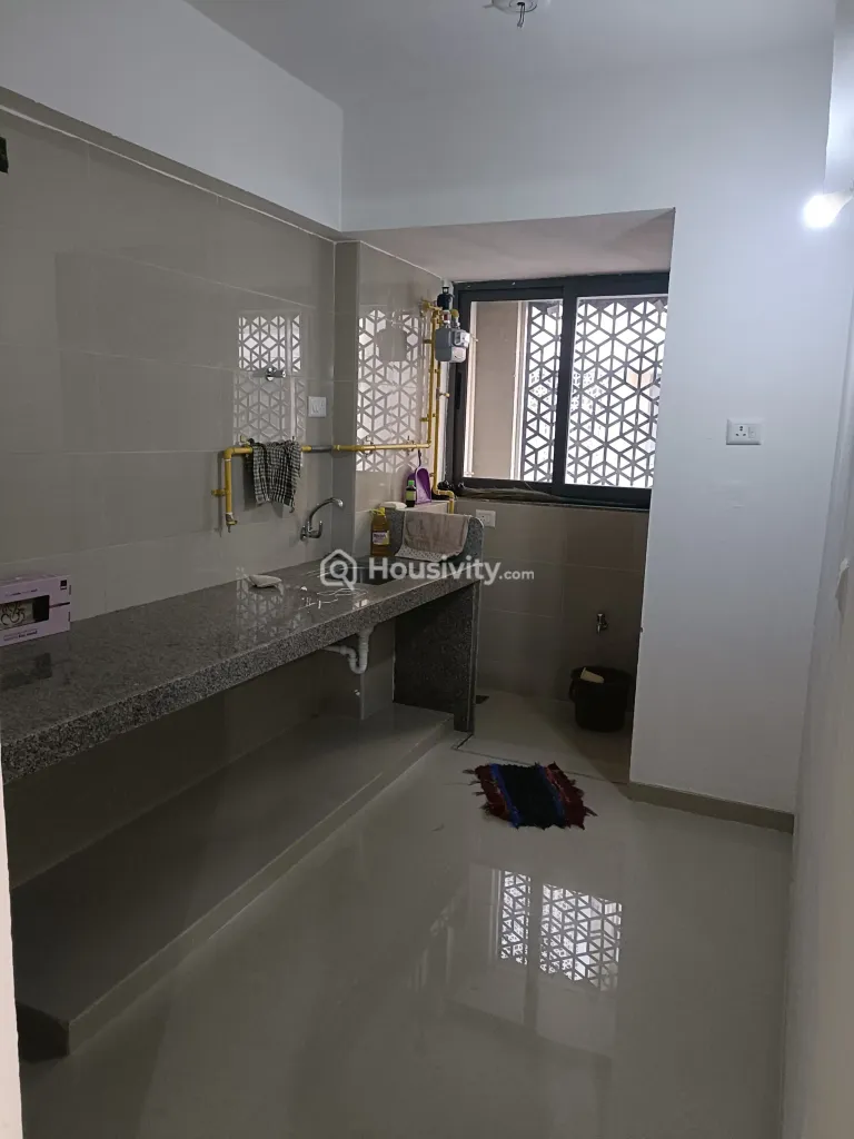 2 BHK Flat On Rent Image 5