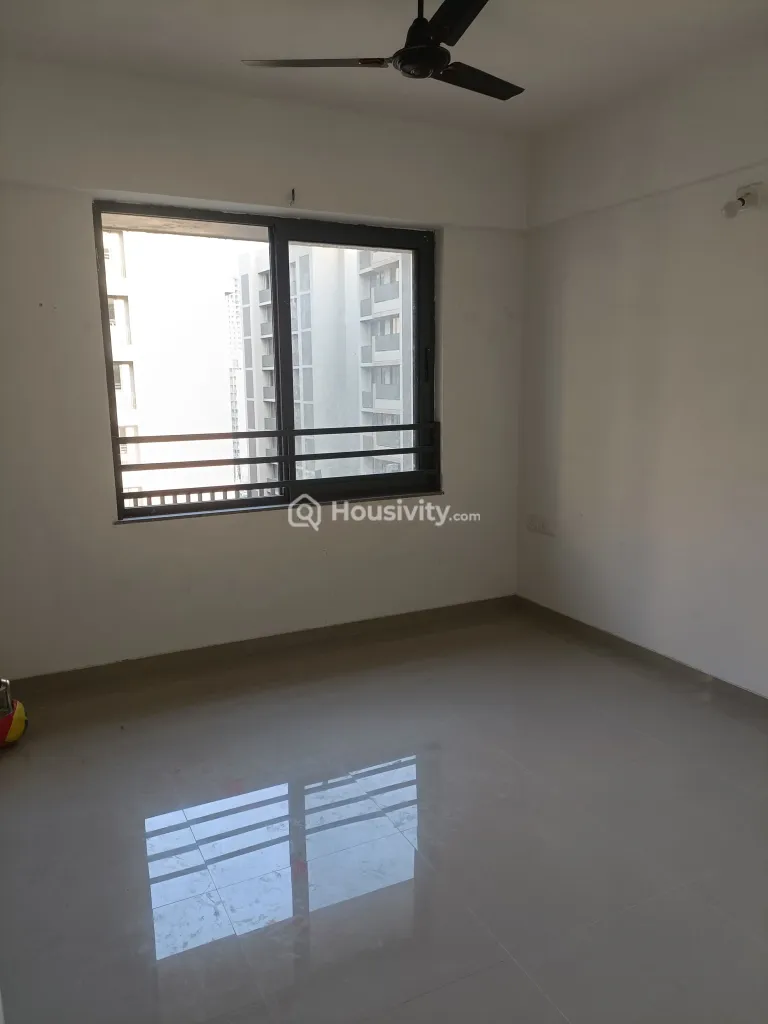 2 BHK Flat On Rent Image 6