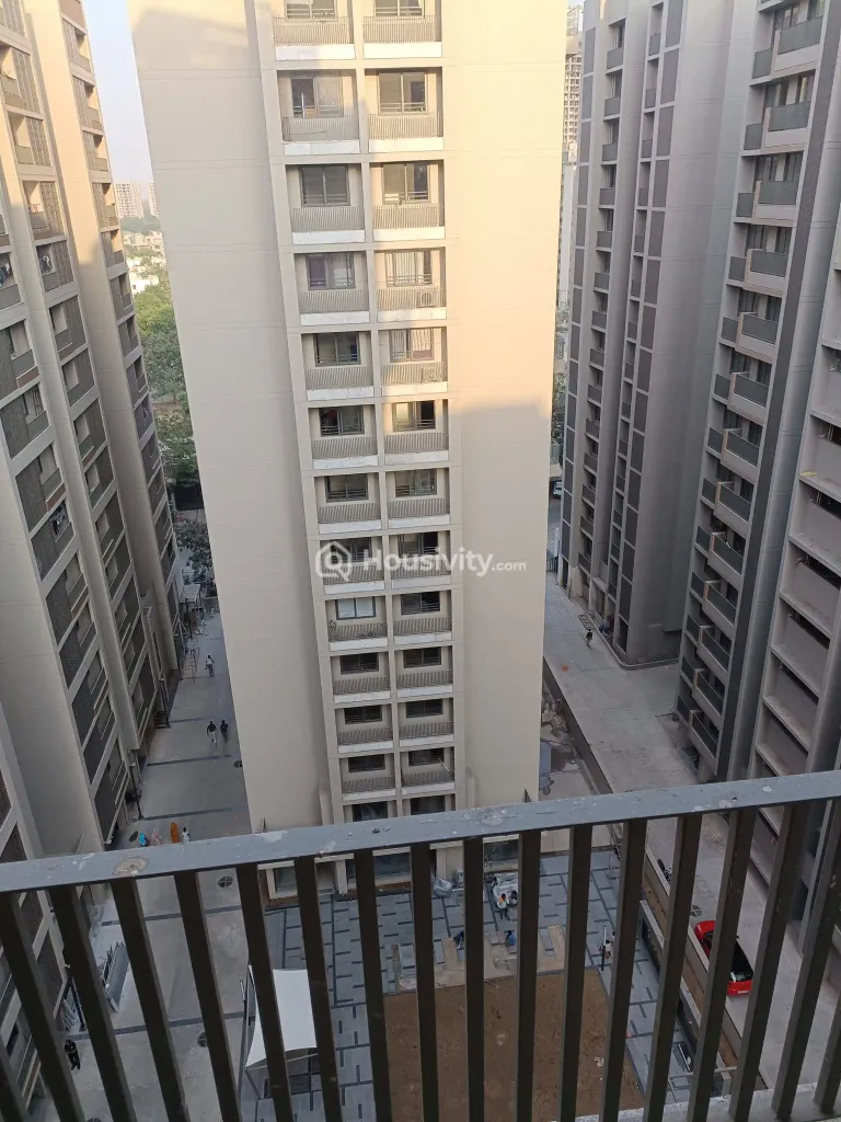 2 BHK Flat On Rent Image 1