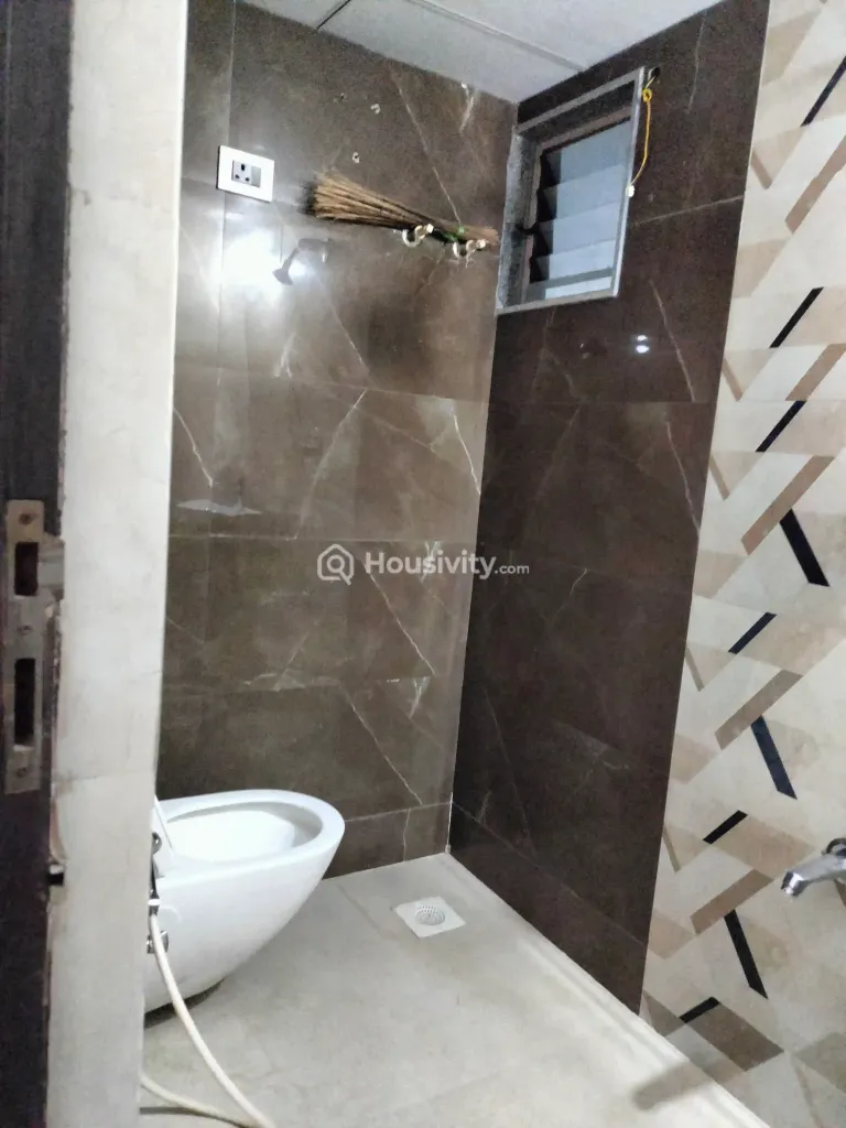 2 BHK Flat for Rent in Sargasan, Gandhinagar Image 10