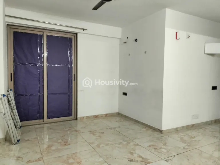 2 BHK Flat for Rent in Sargasan, Gandhinagar Image 1