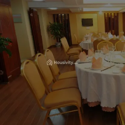 Malles Adhika Image 1